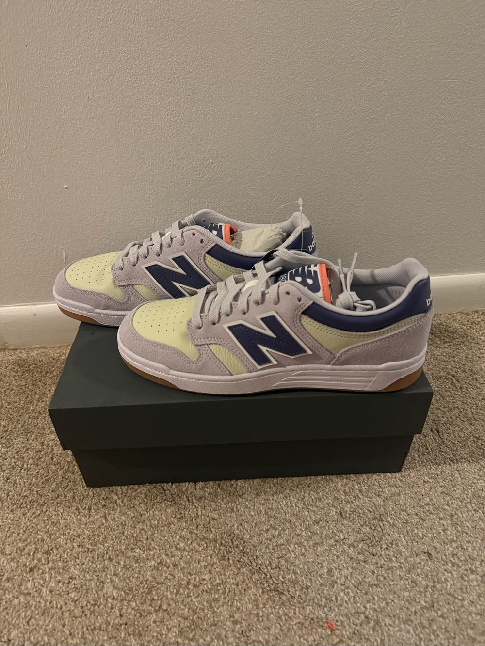 New Balance Men's Sneakers in Pale Yellow and Purple